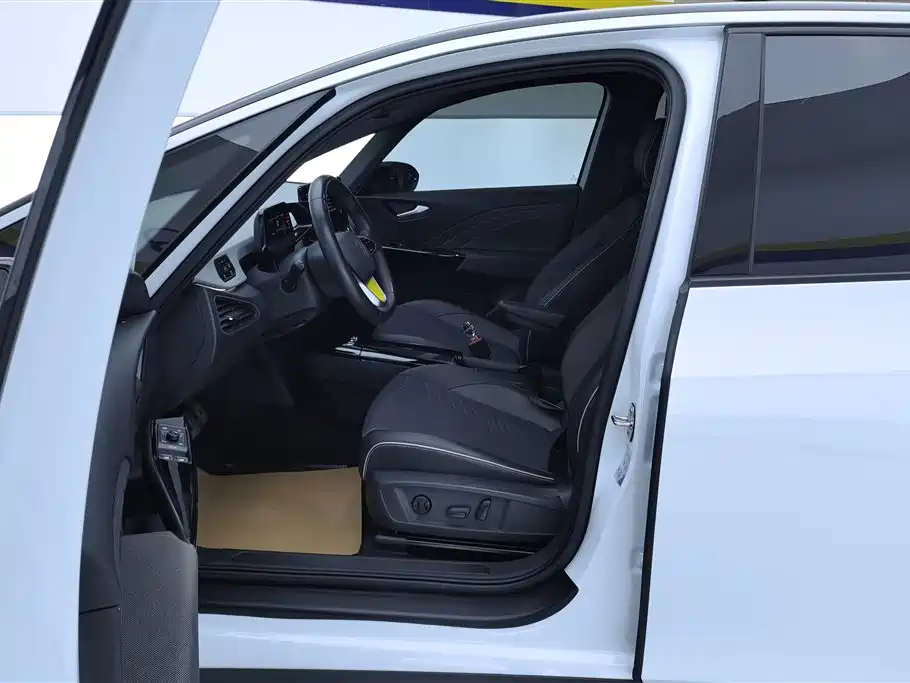 Volkswagen ID.3 2023 Upgraded Pure Intelligence Edition фото 9