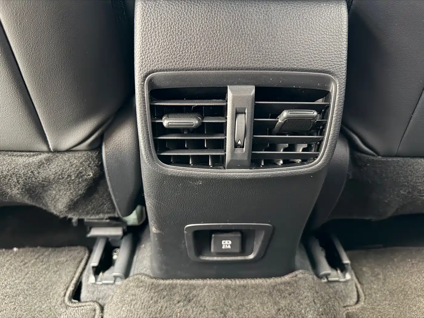 Toyota Levin 2022 TNGA 1.5L CVT Leading Edition фото 16