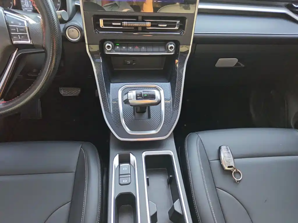 Фото 14 - Haval M6