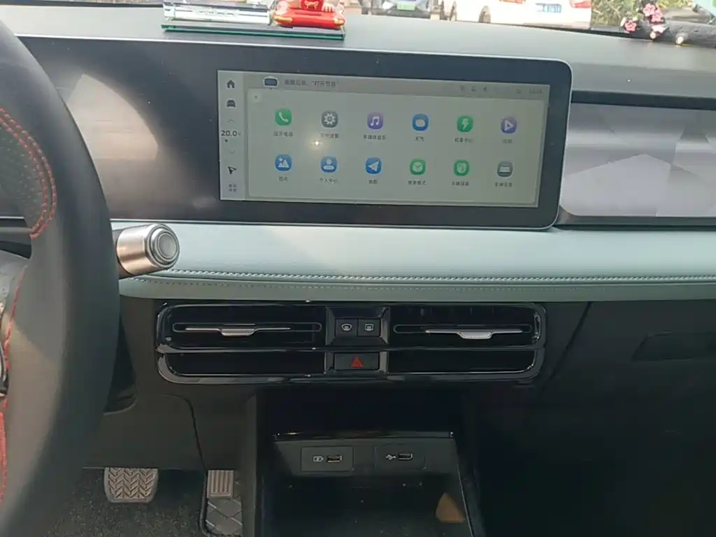 Photo 13 - Geely Geometry E Firefly