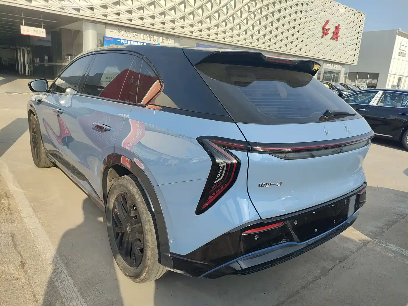 Hongqi Tian Gong 08 2025 730 Smart Selection Edition фото 6