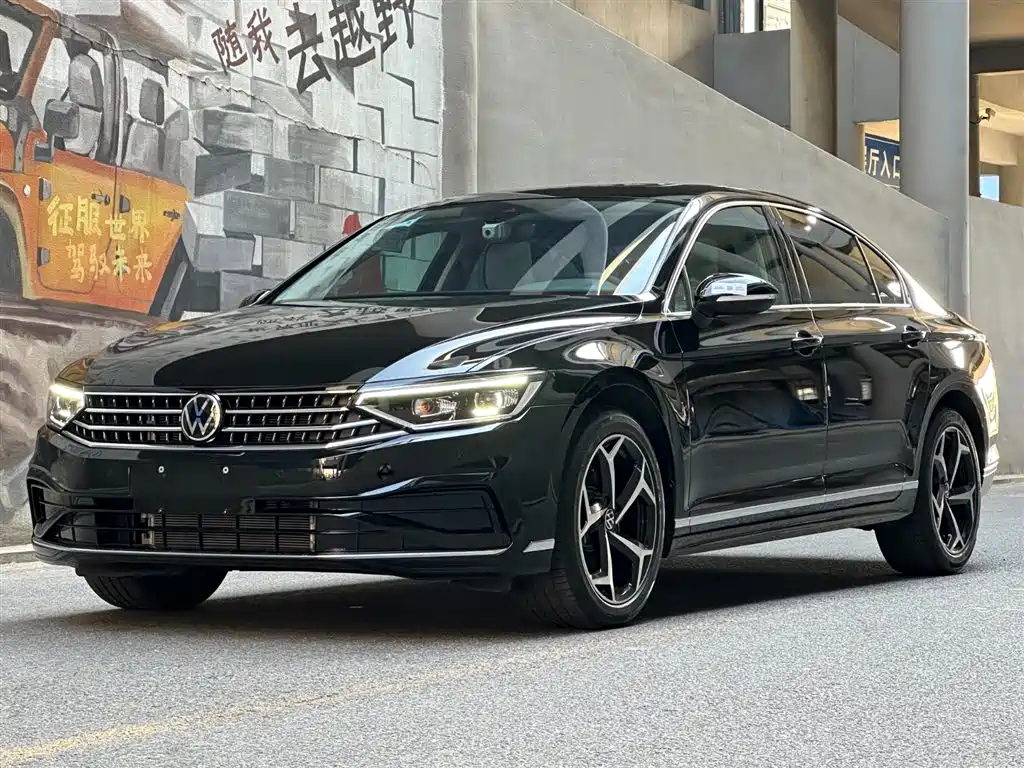 Volkswagen Magotan 2025 Facelift Public Edition 330TSI DSG Luxury