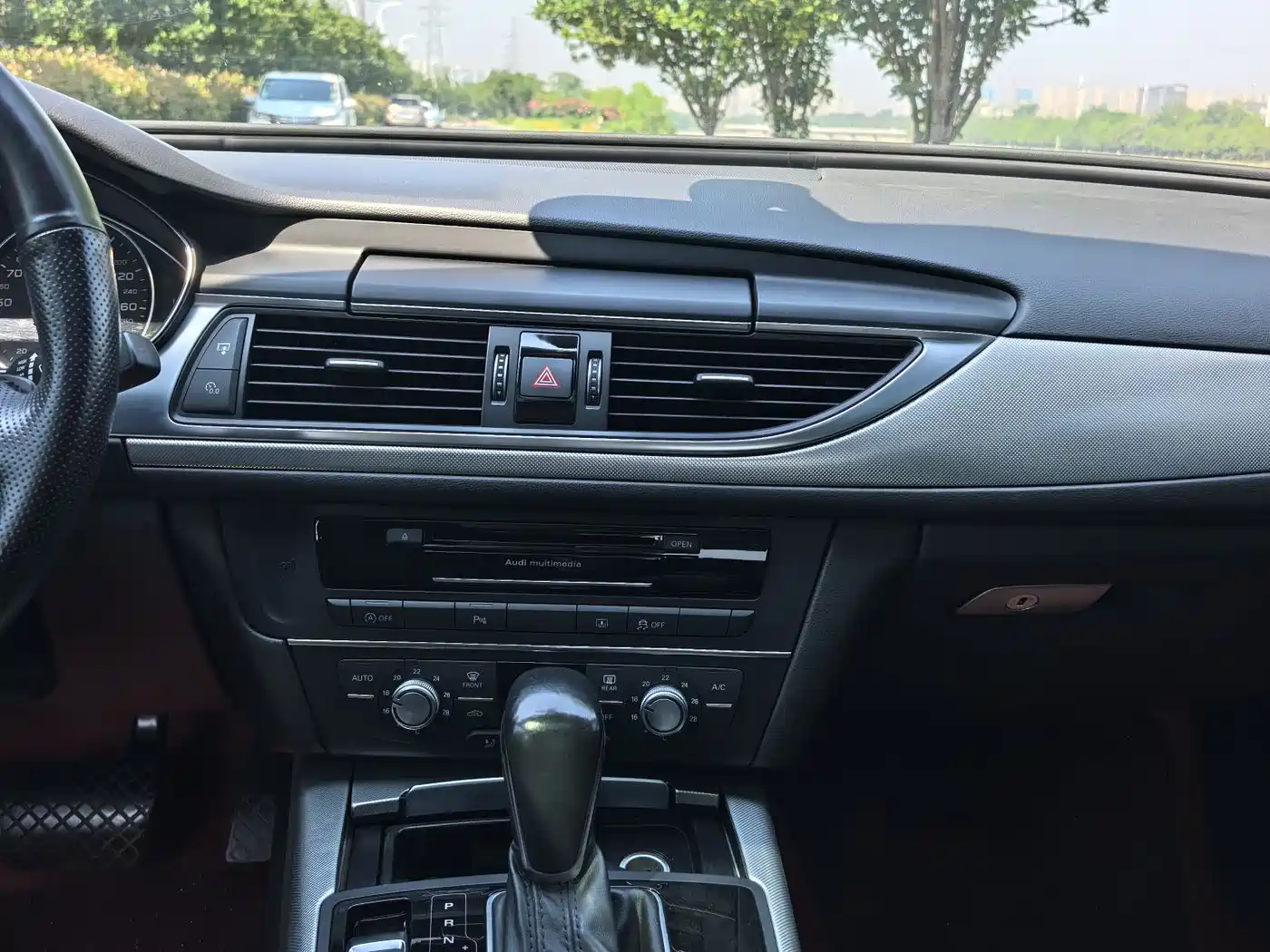 Audi A6L 2018 30th Anniversary 35 TFSI Fashion фото 7