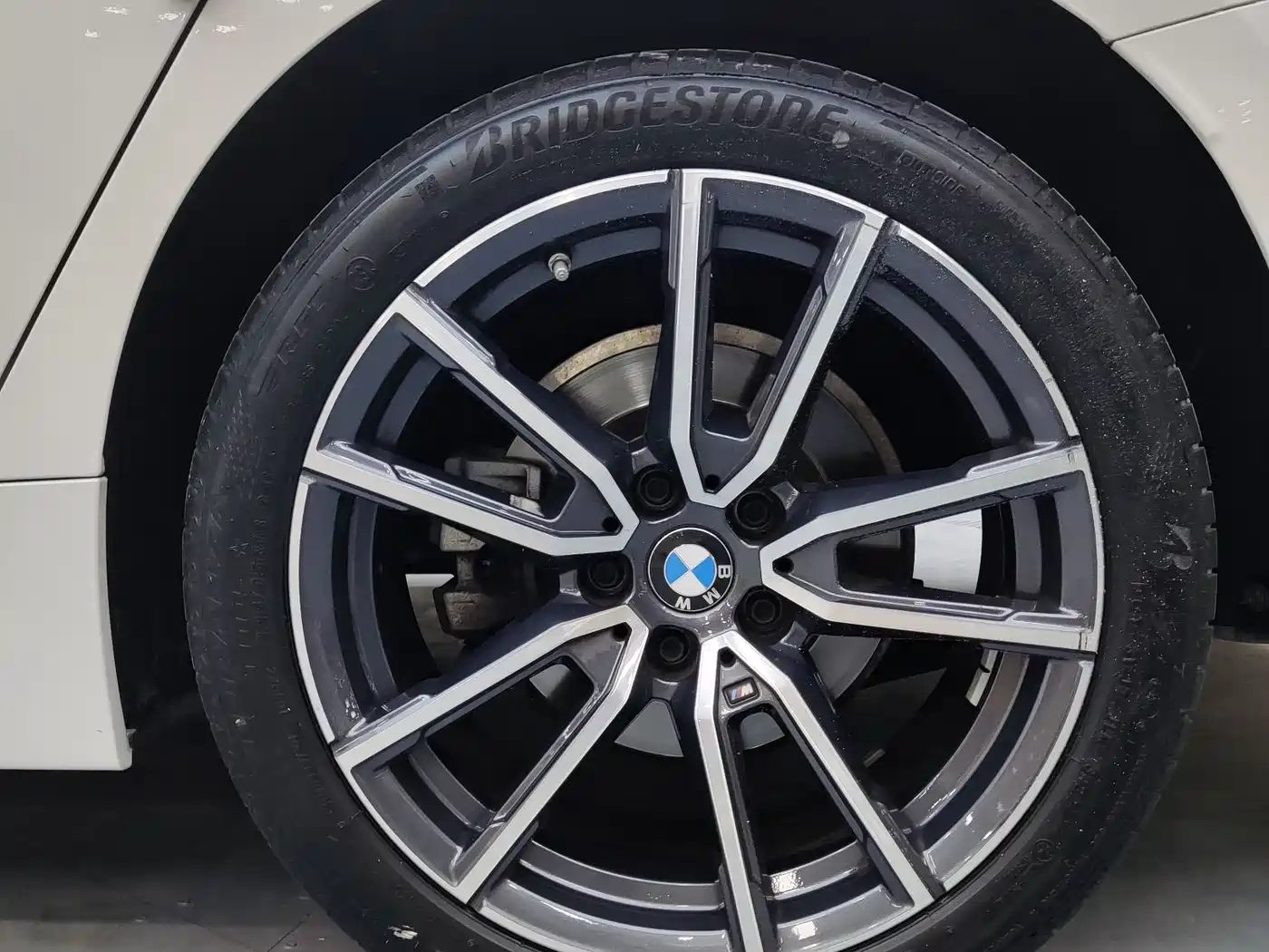BMW 3 Series 2023 320Li M Sport Package фото 8