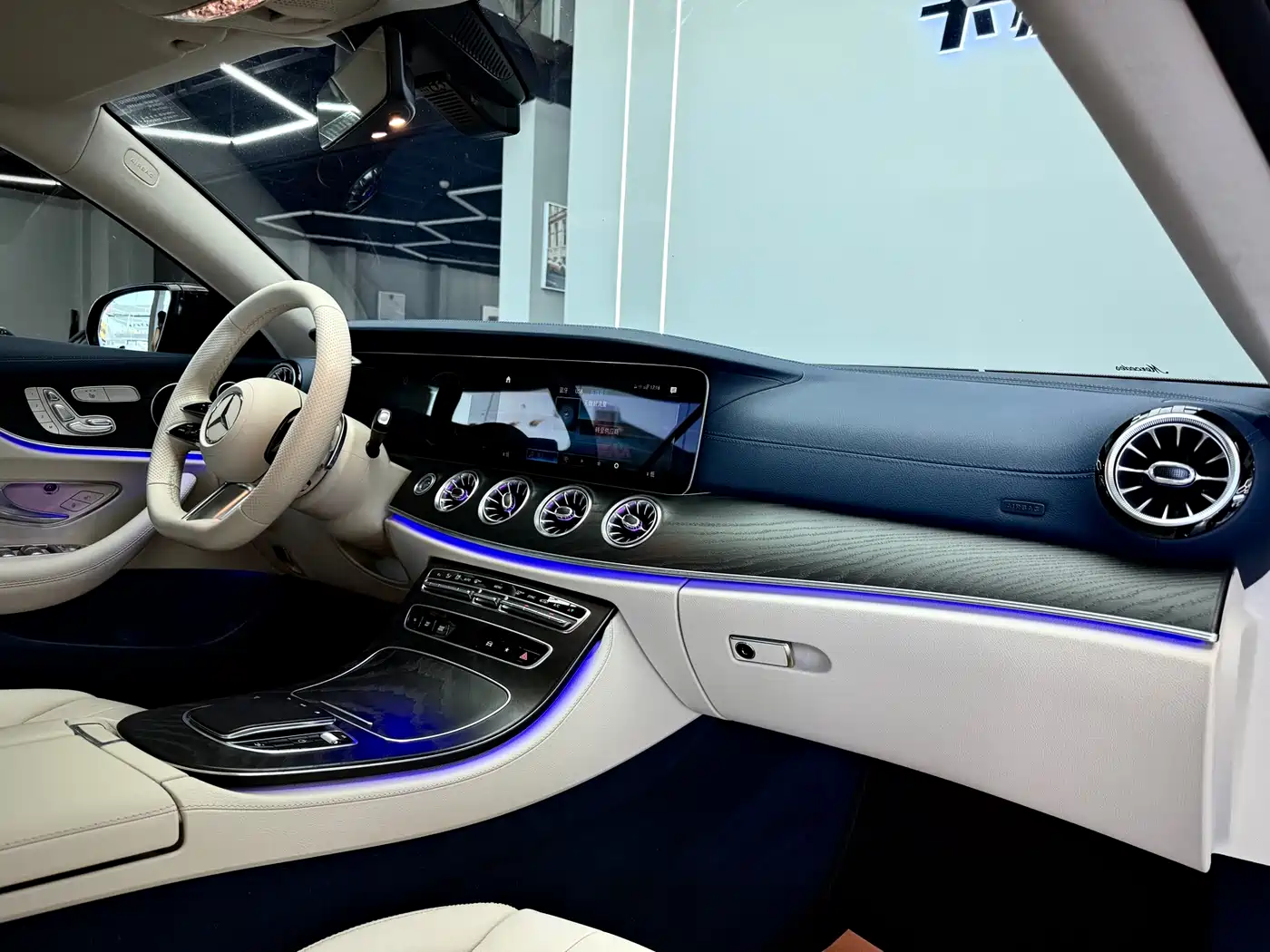 Mercedes-Benz E-Class (Import) 2023 E 260 Coupe фото 19