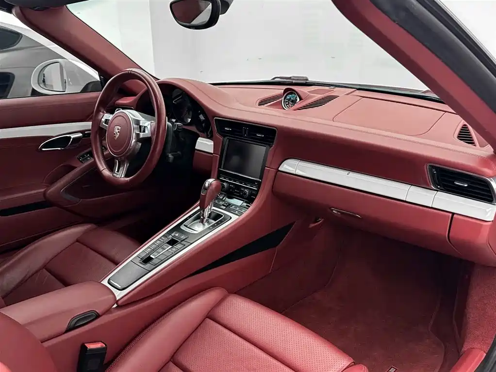 Porsche 911 2013 Carrera 4S Cabriolet 3.8L фото 12