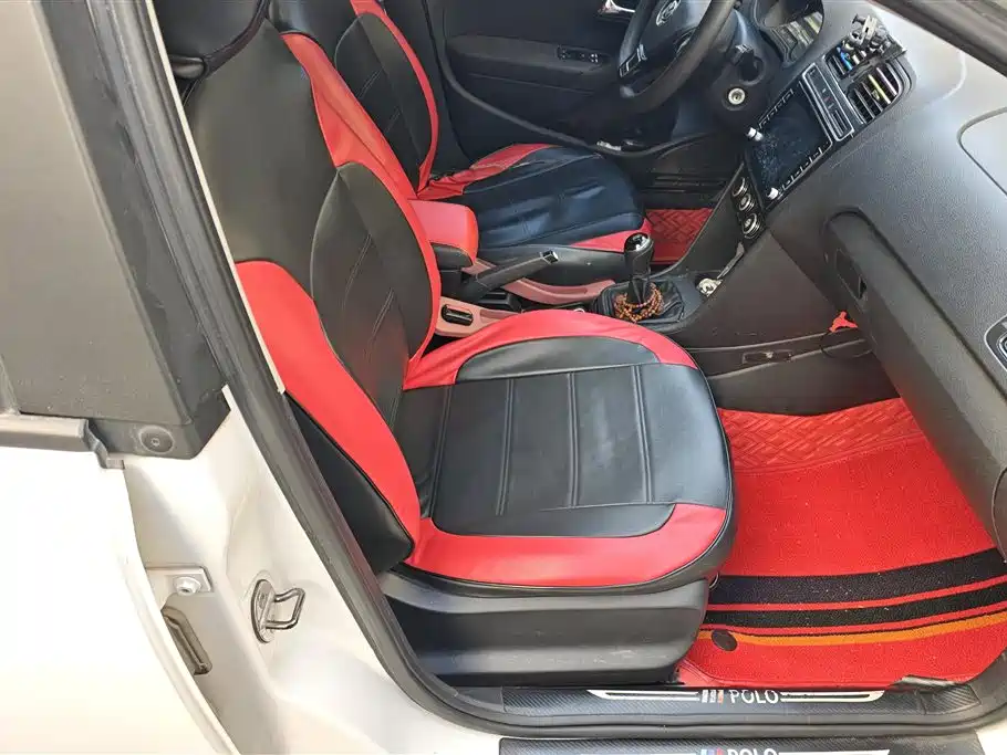 Volkswagen Polo 2018 1.5L Manual Safe Drive фото 8