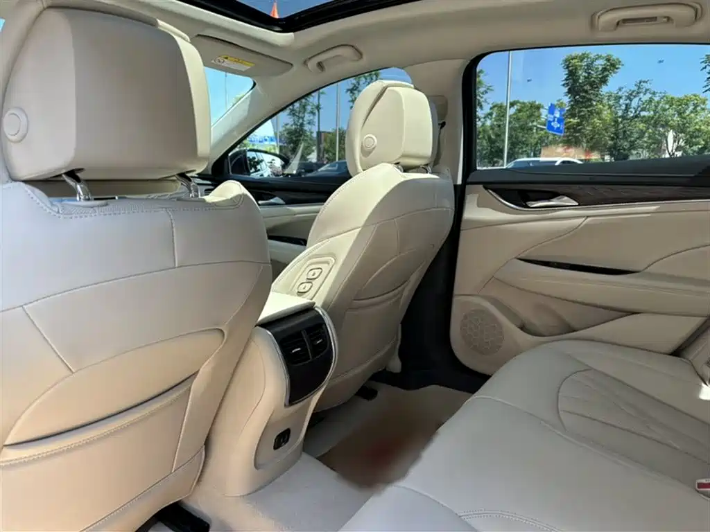 Buick LaCrosse 2022 Avenir First Edition фото 17