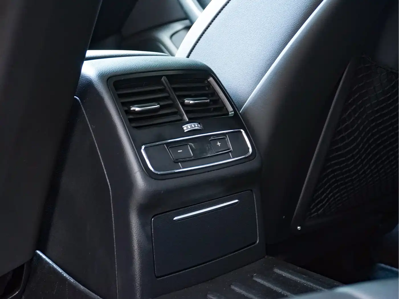 Audi A4L 2020 40 TFSI Fashion Dynamic Edition фото 15