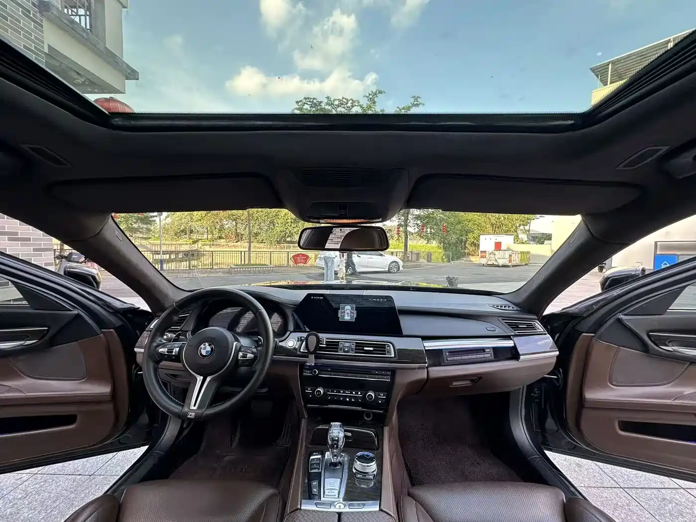 BMW 7 Series 2011 730Li Elegance фото 9