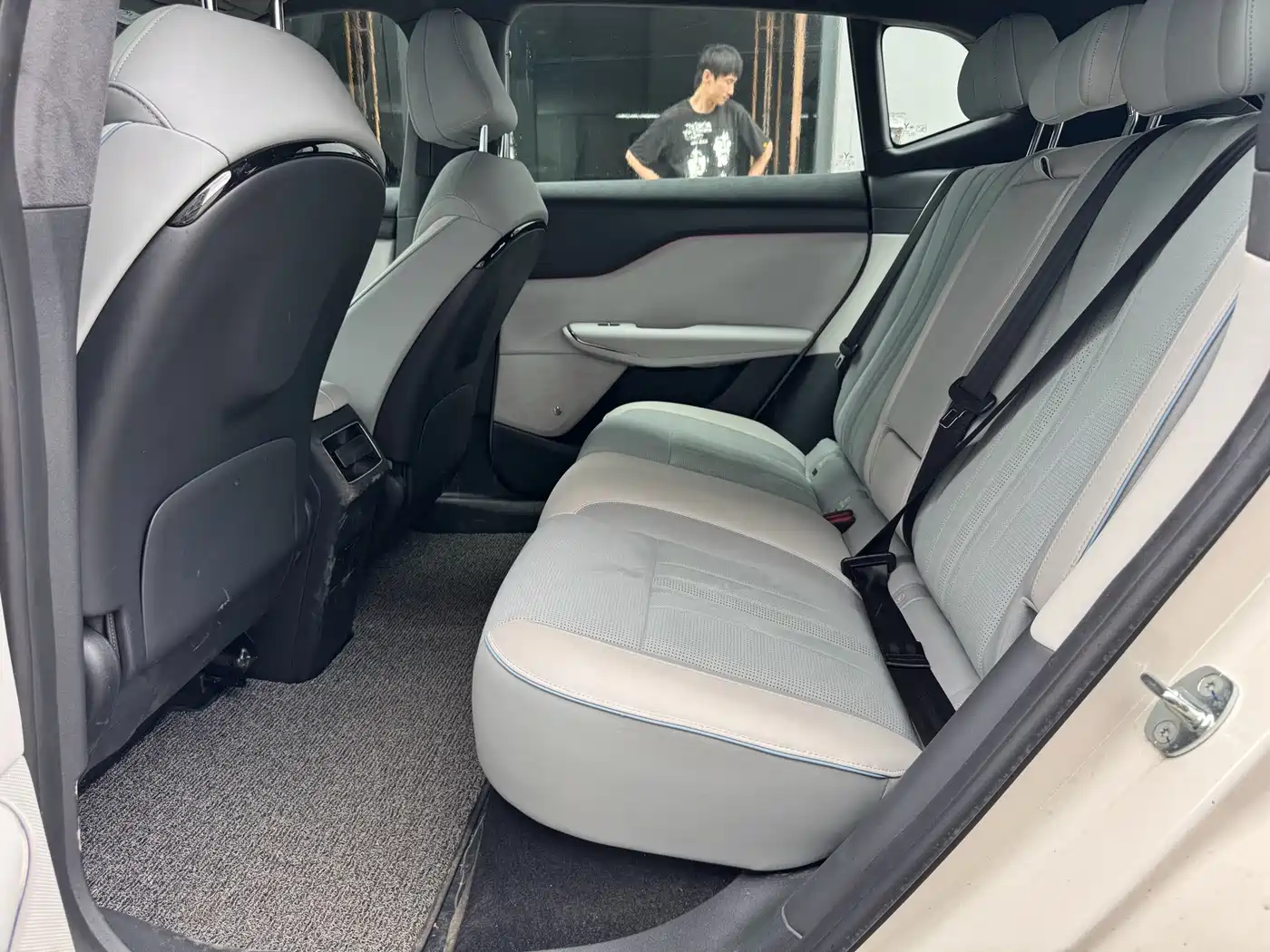 Photo 8 - Voyah Auto Voyah Zhiyin