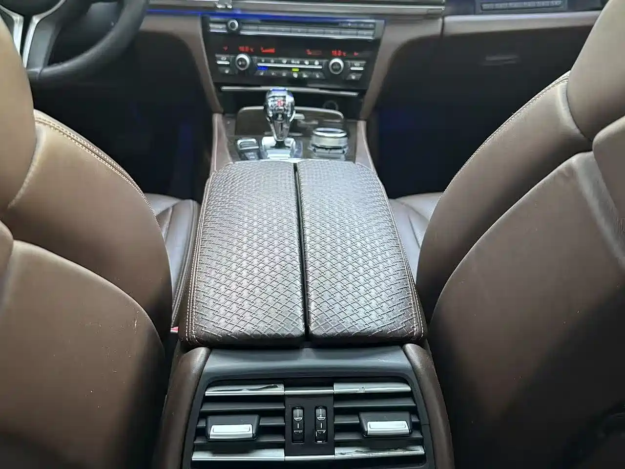 BMW 7 Series 2011 730Li Elegance фото 17