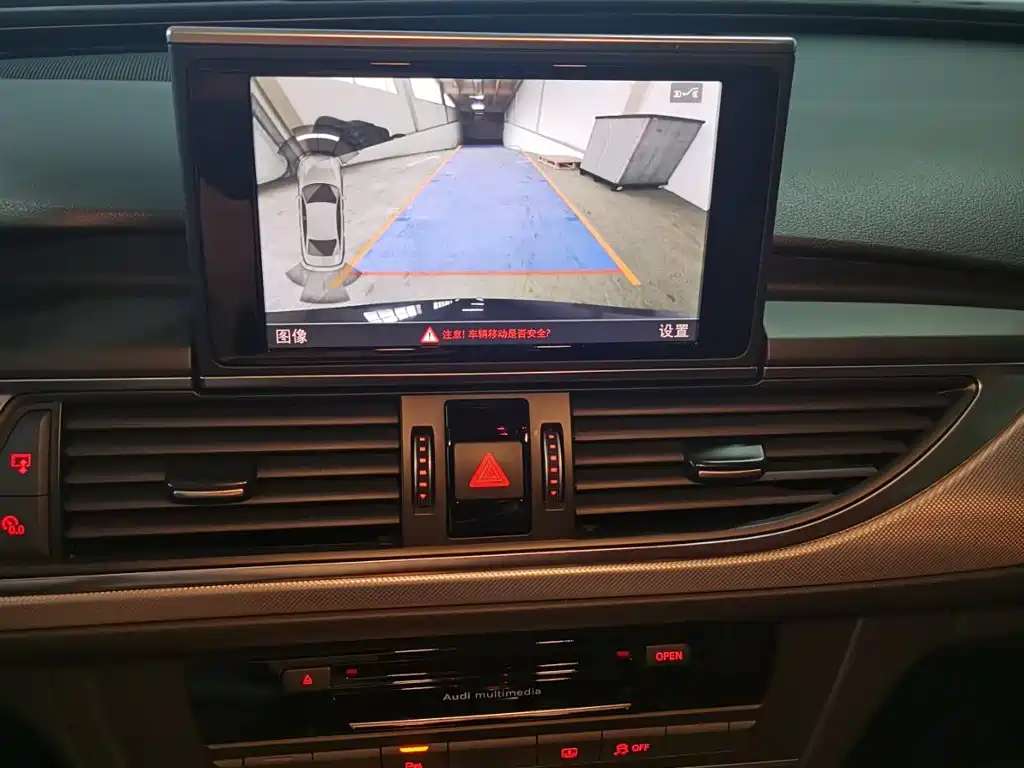 صورة 10 - Audi A6L