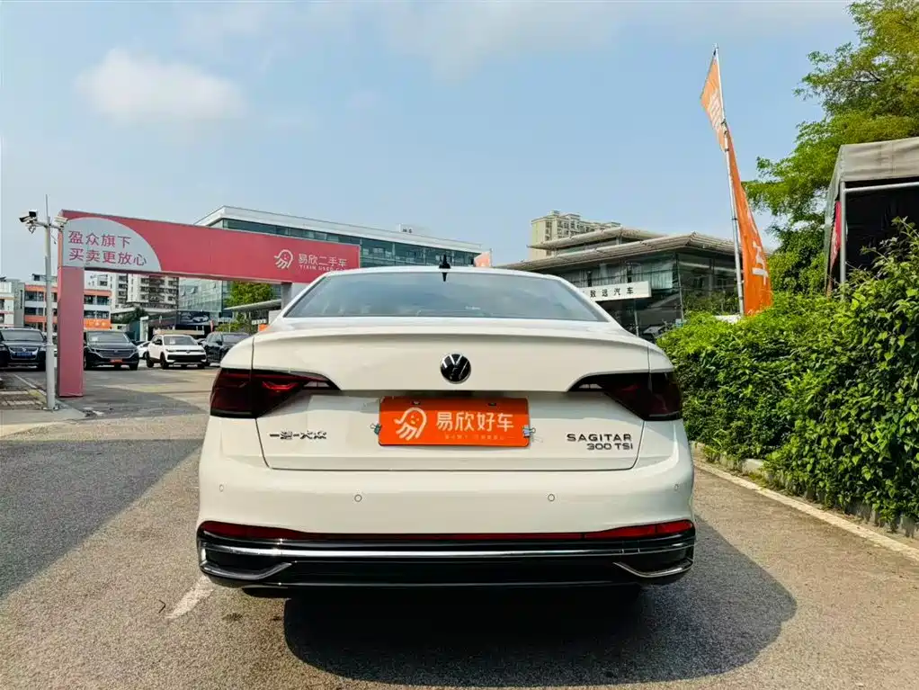 Volkswagen Sagitar 2023 300TSI DSG Surpassing Edition фото 8