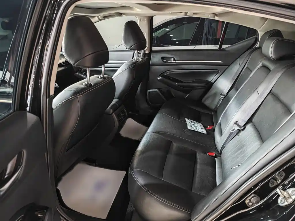 Photo 18 - Nissan Teana