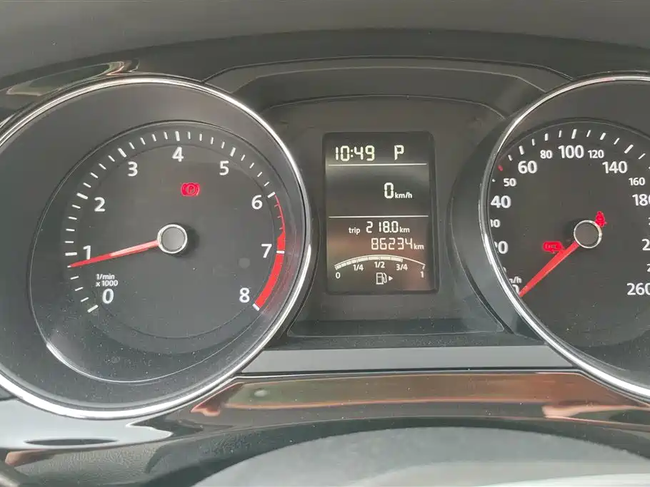 Volkswagen Sagitar 2018 1.6L Automatic Comfort фото 14
