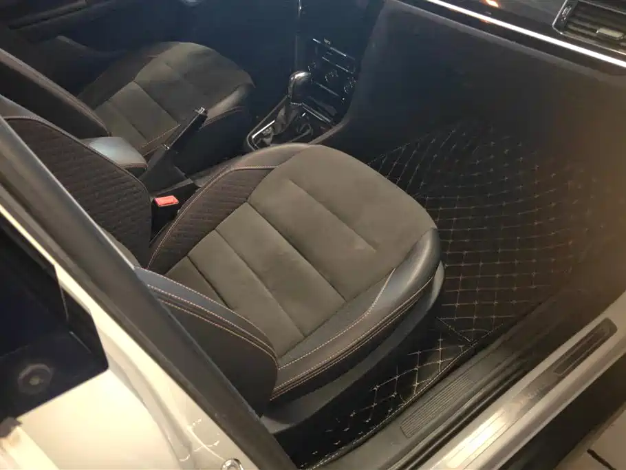 Volkswagen C-TREK 2017 1.6L Automatic Comfort фото 8