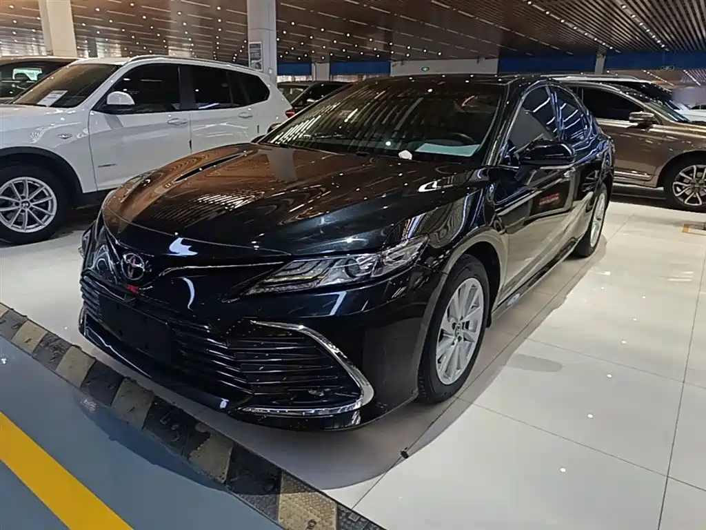Toyota Camry 2021 2.0G Luxury Edition