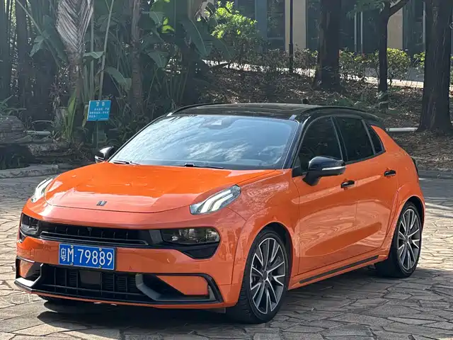 LYNK & CO. 02 HATCHBACK