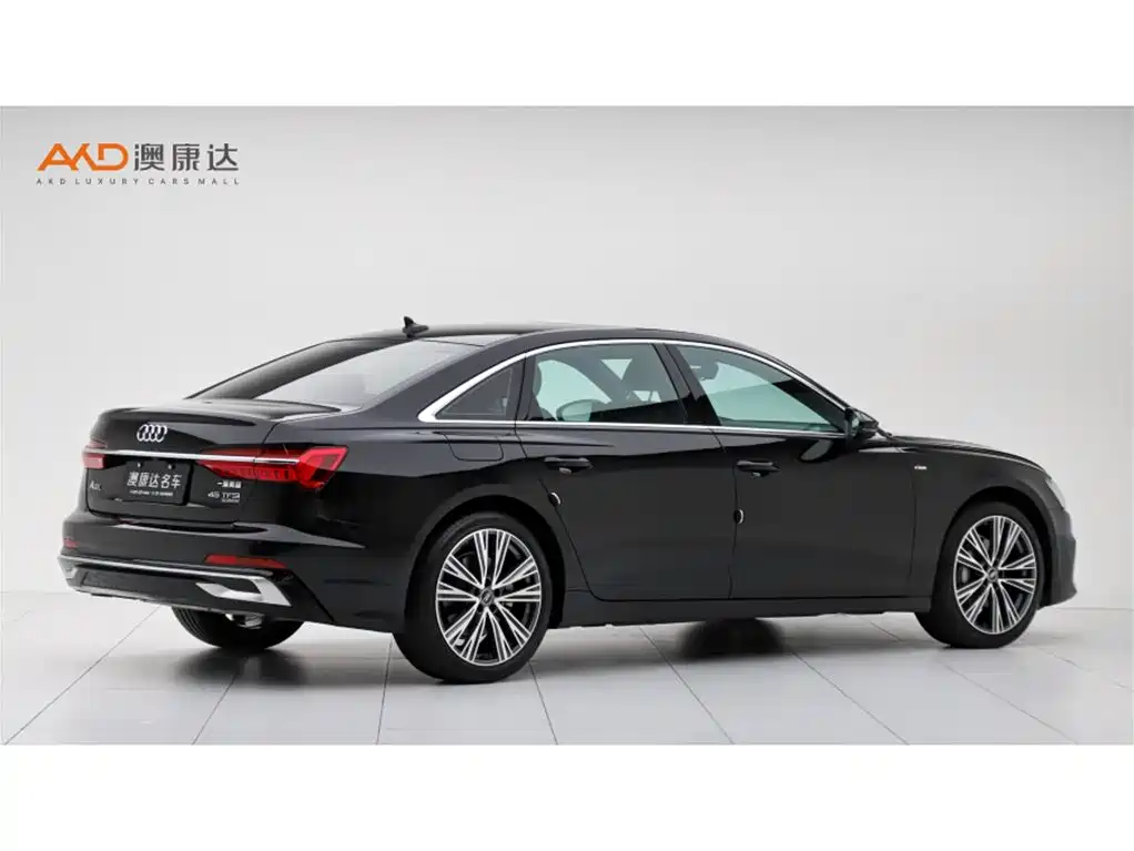 Фото 3 - Audi A6L