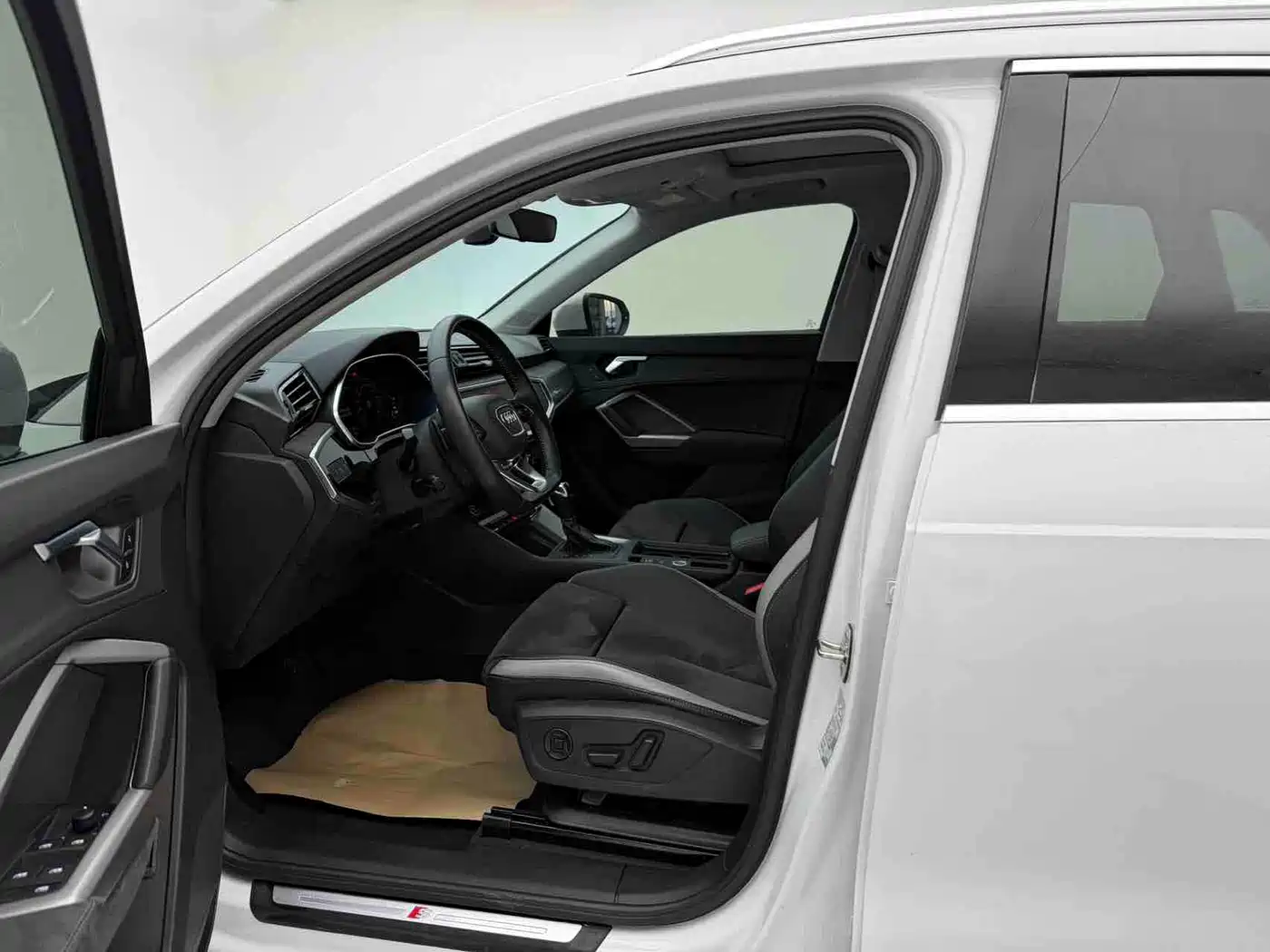 Audi Q3 2022 35 TFSI Fashion Dynamic фото 7