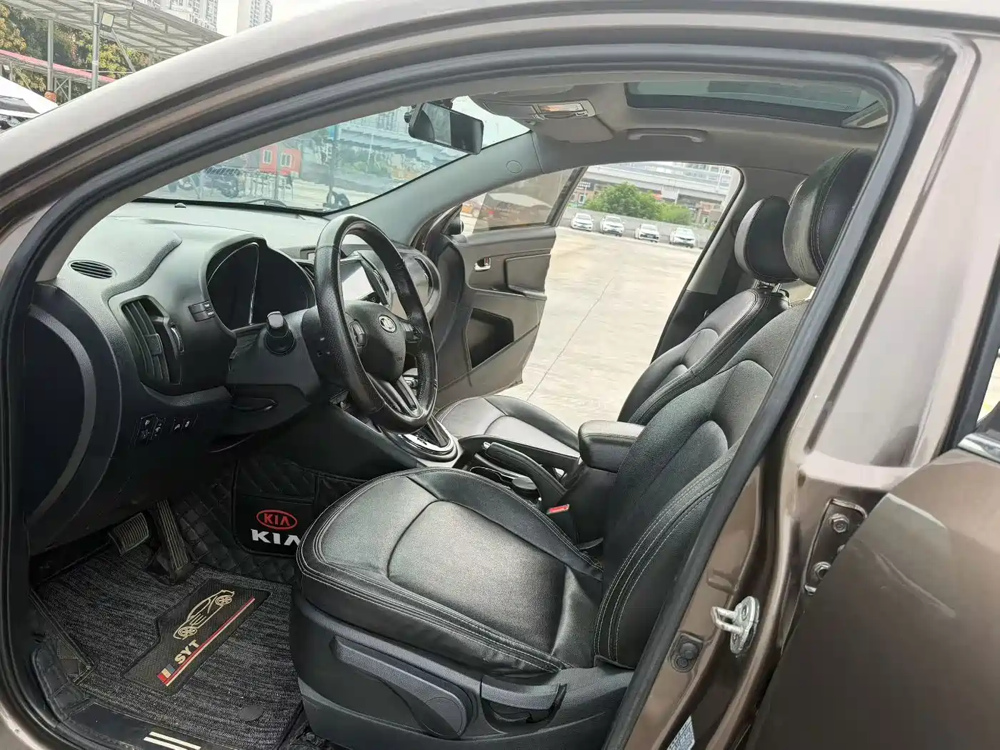 Фото 5 - Kia Sportage
