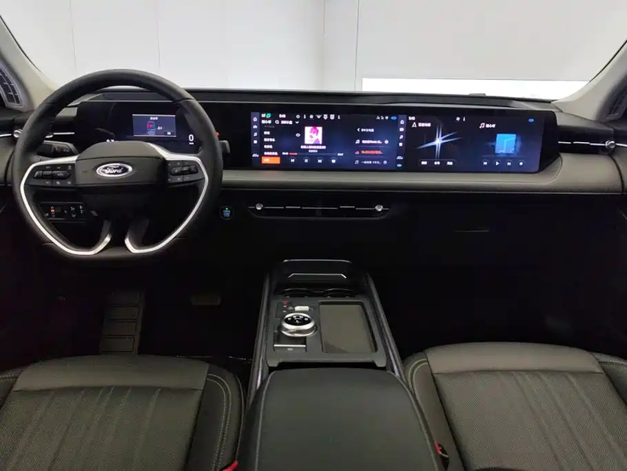 Ford Mondeo 2025 2025 1.5T EcoBoost Luxury