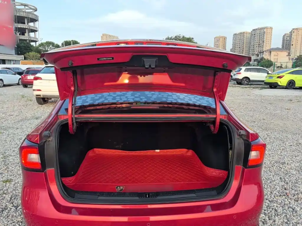 Roewe i5 2018 2019 1.5L Auto 4G Langhao Edition