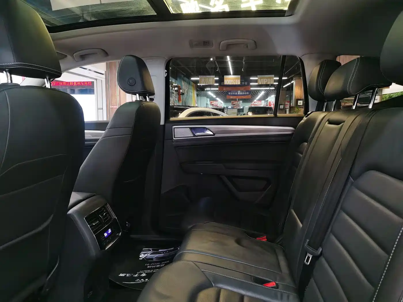 Volkswagen Teramont 2020 330TSI 2WD Luxury China VI фото 13