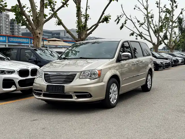 Chrysler Grand Voyager (Import) 2014 3.6L Comfort Edition