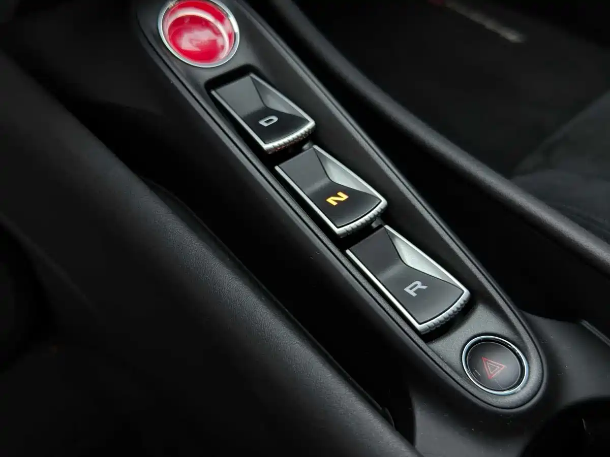 McLaren Artura 2026 2023 3.0T Hybrid Standard