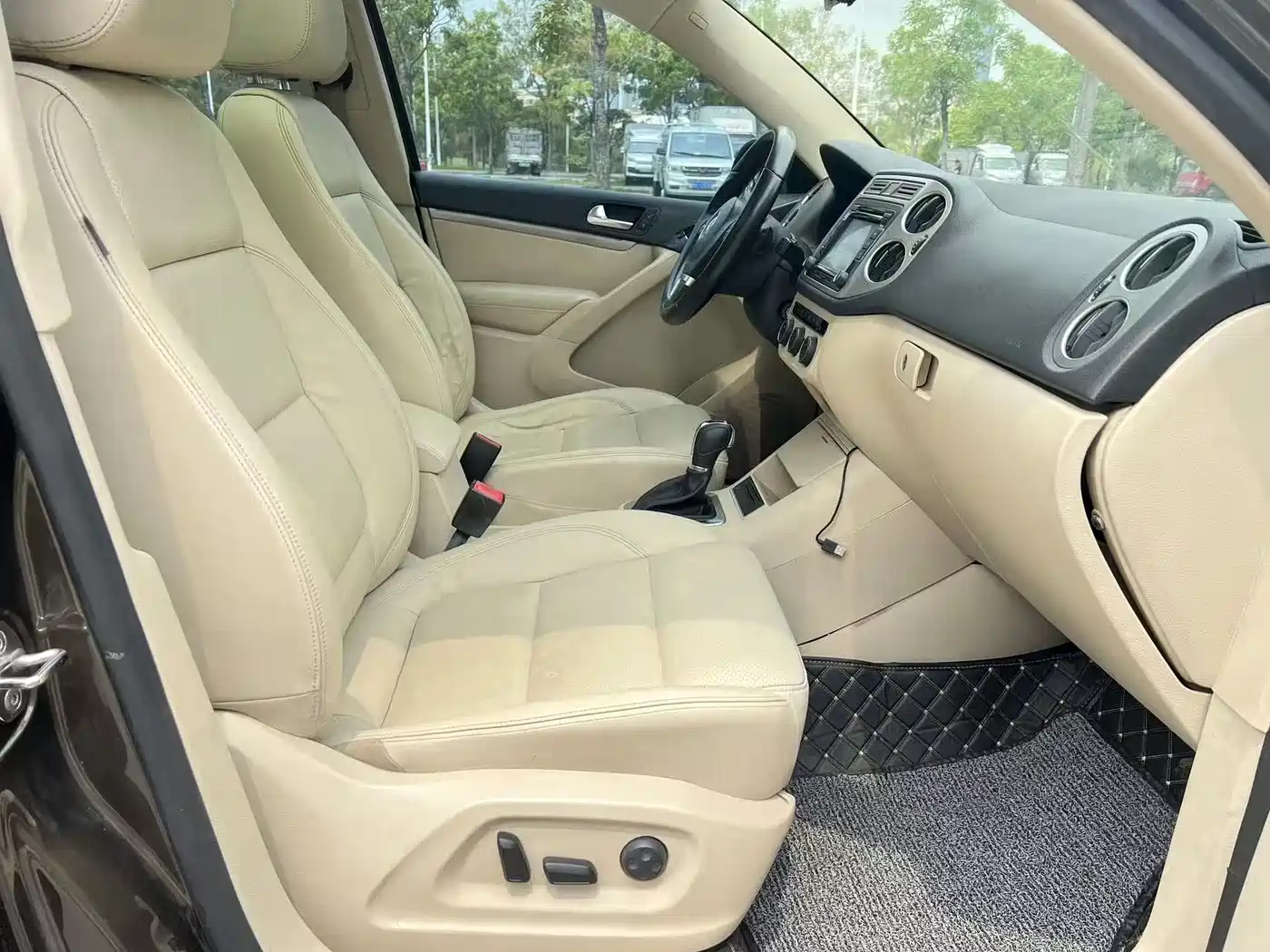 Volkswagen Tiguan 2013 2.0TSI Auto 4WD Luxury Edition фото 16