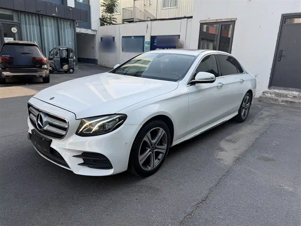 Mercedes-Benz E-Class 2018 E 200 L Sport фото 2