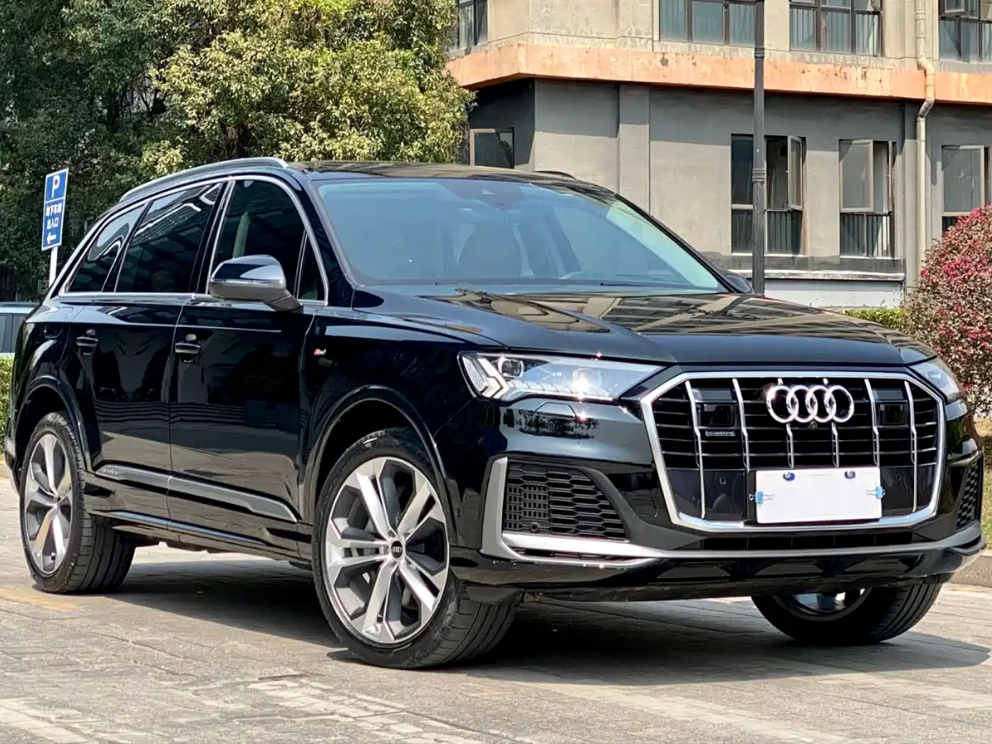 AUDI Q7