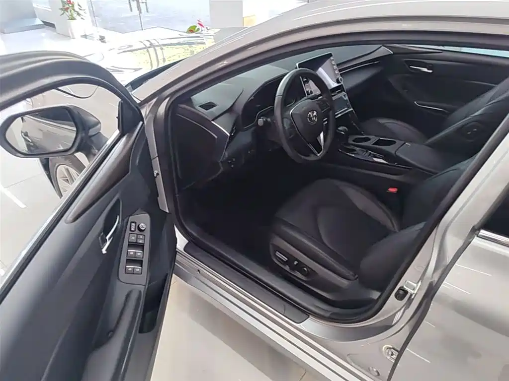 Toyota Avalon 2021 2.5L Luxury Edition фото 23