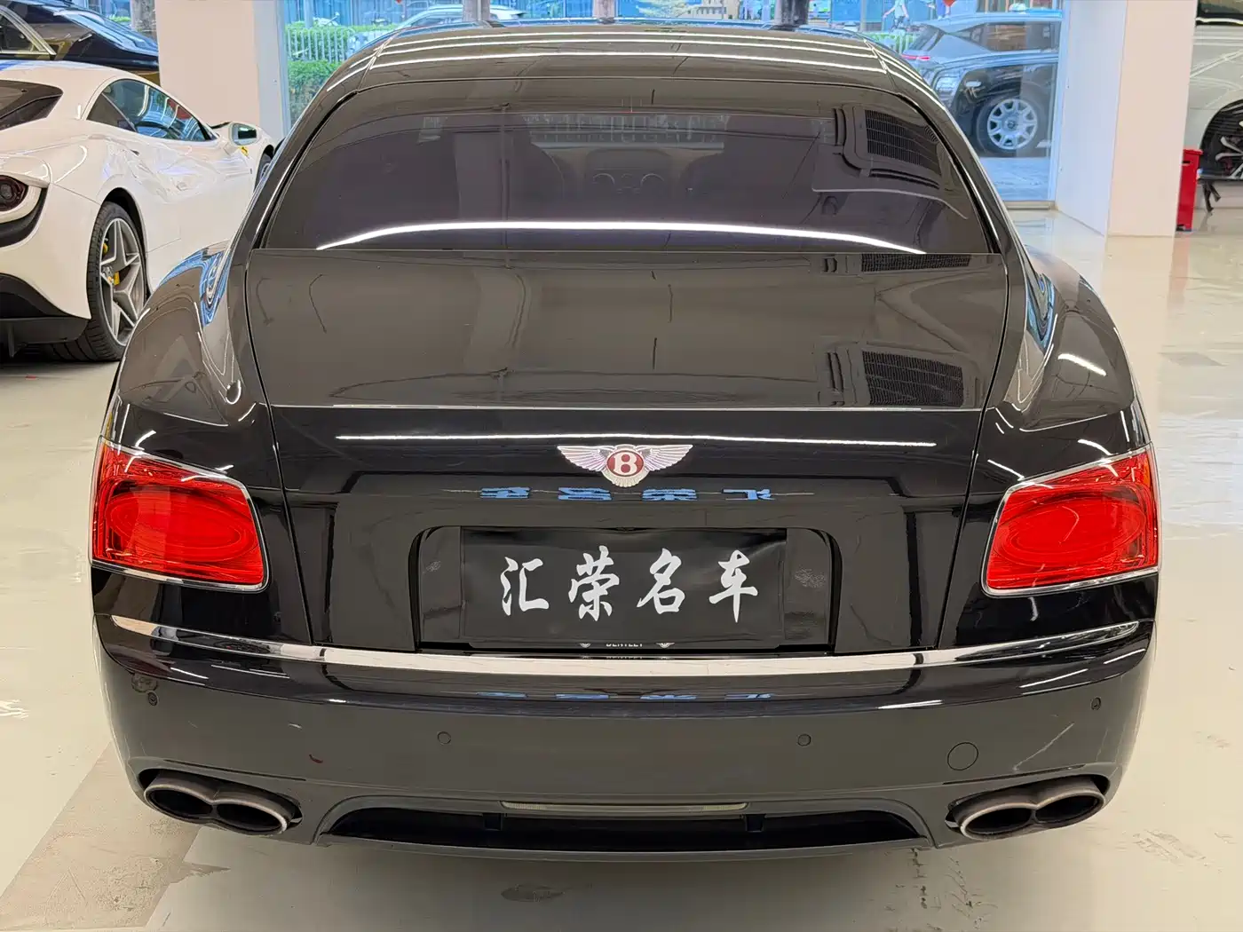Фото 14 - Bentley Flying Spur