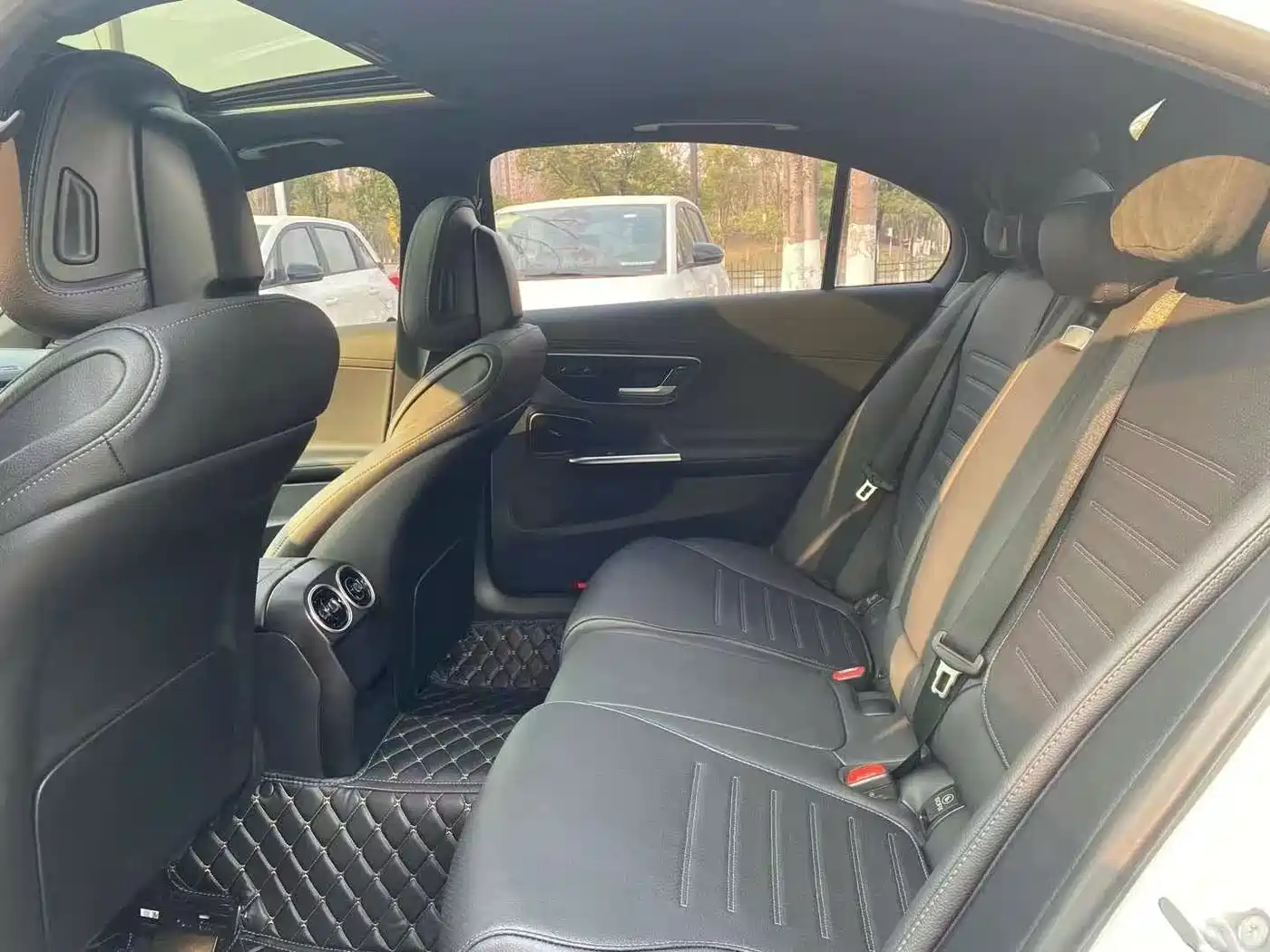 Mercedes-Benz C-Class 2023 C 200 L Sport фото 5