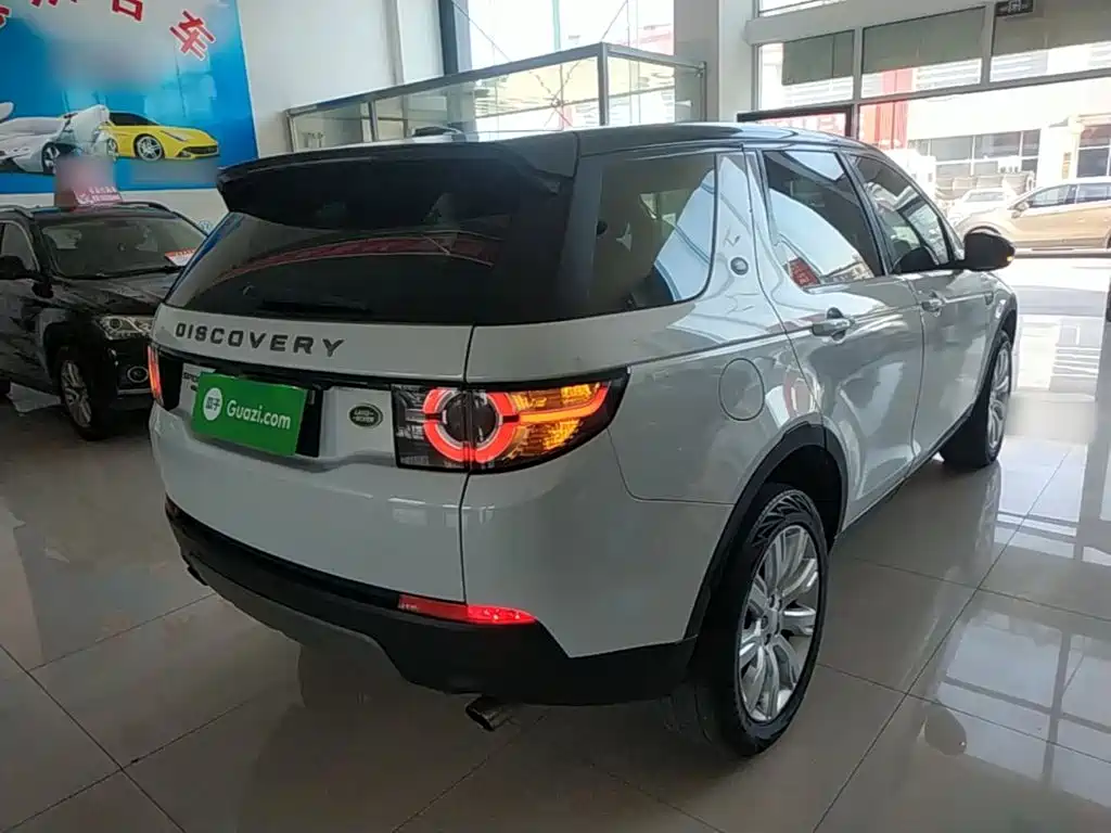 Фото 7 - Land Rover Discovery Sport