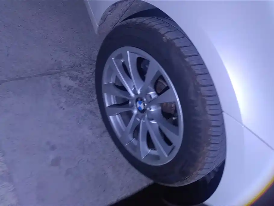 BMW 3 Series GT 2017 320i Fashion фото 6