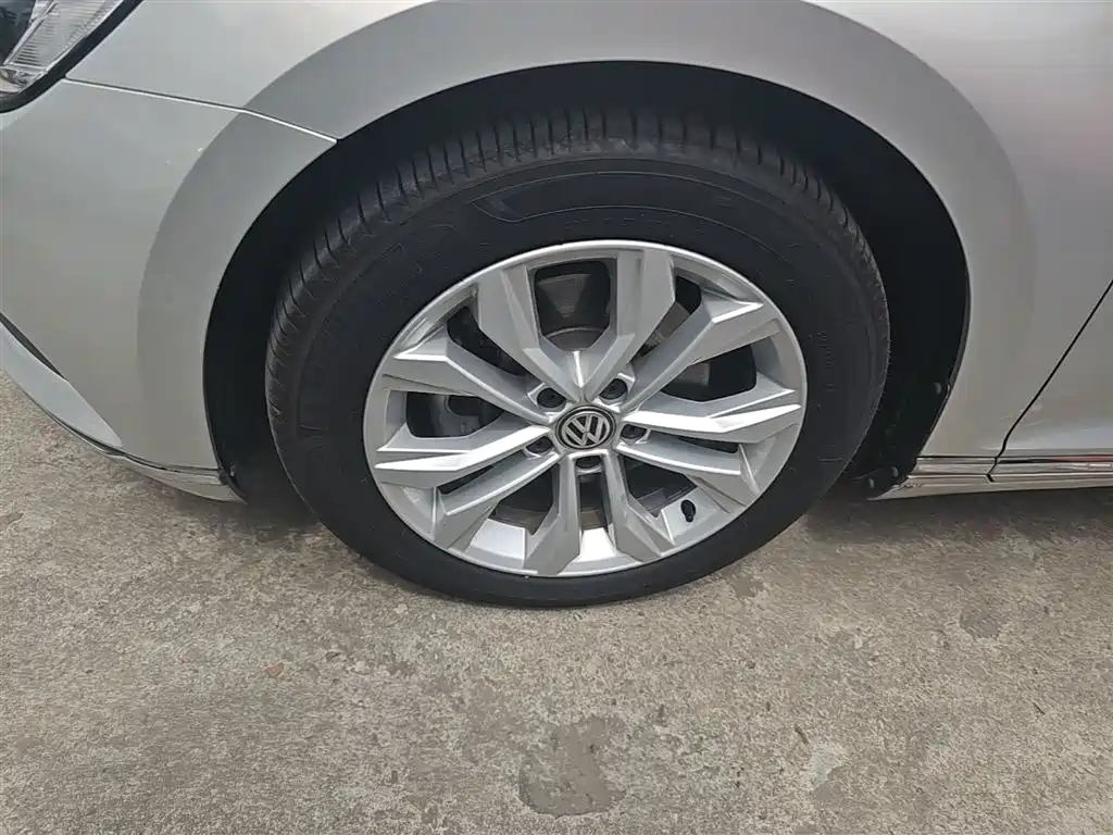 Volkswagen Magotan 2017 330TSI DSG Luxury фото 23