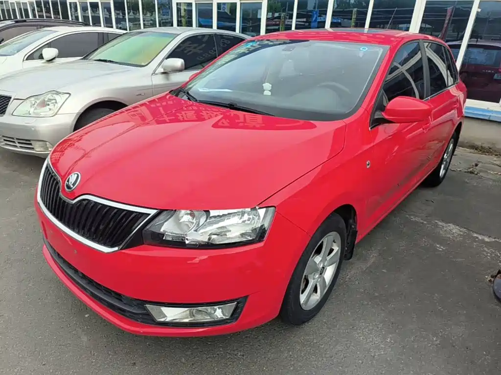 Škoda Skoda Rapid Spaceback 2016 — пригон из Китая