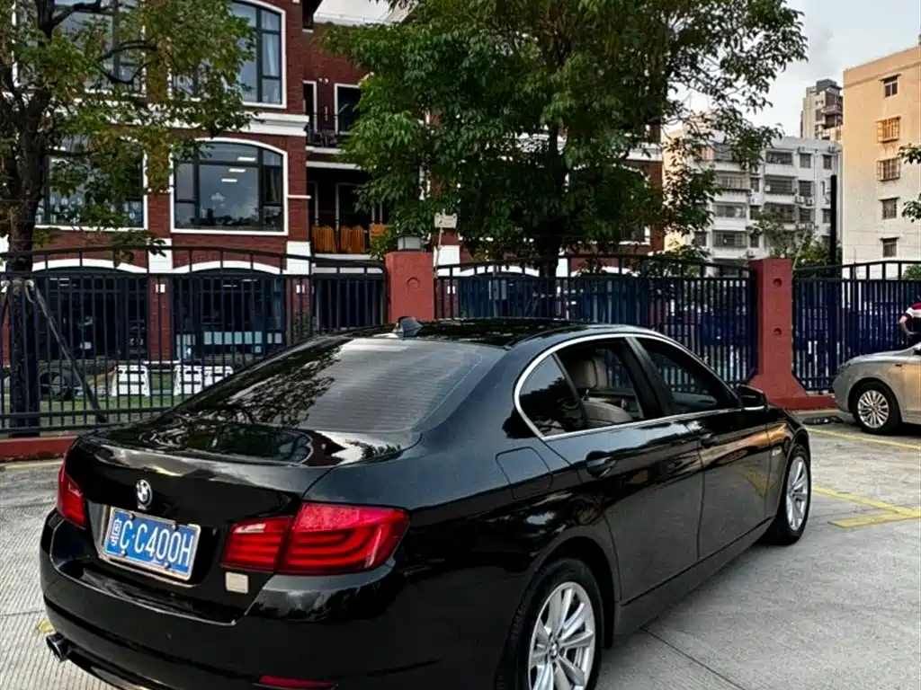 BMW 5 Series 2012 520Li Elegance фото 10