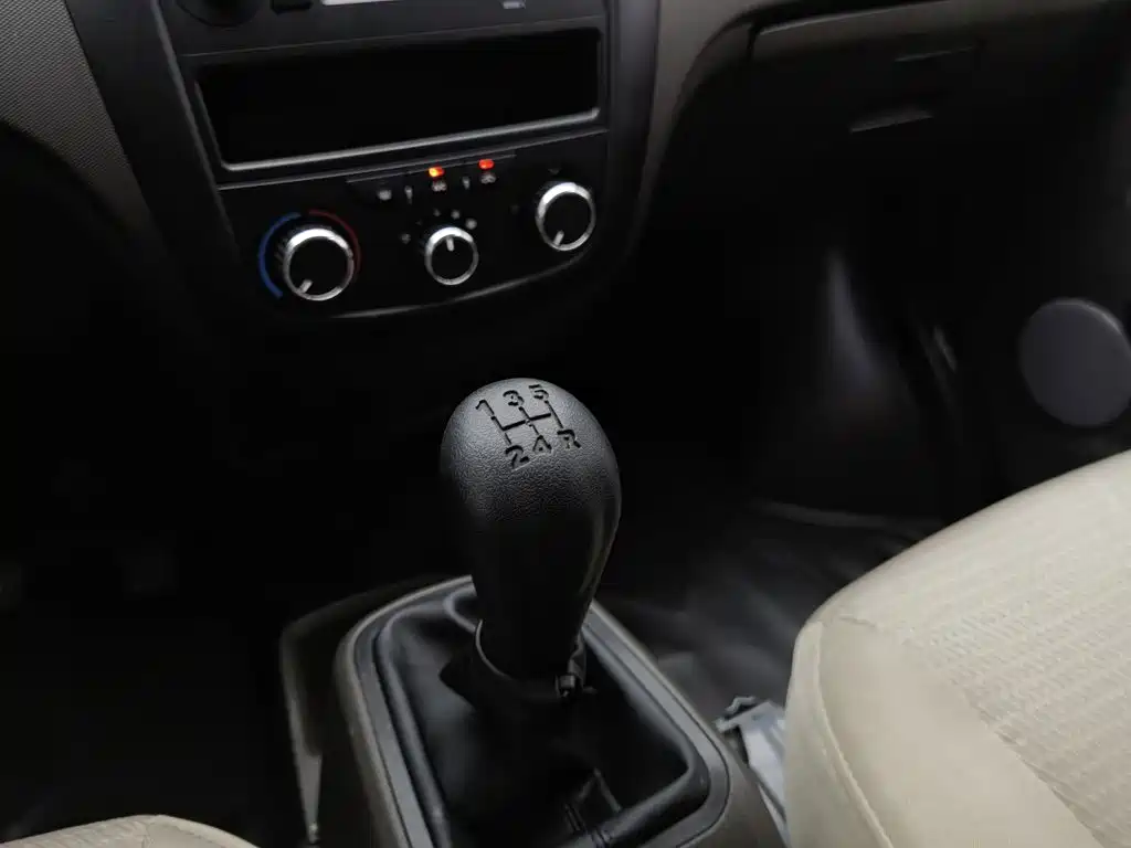 Wuling Motors Wuling Rongguang S 2024 2023 1.5L Base 5/7 Seater