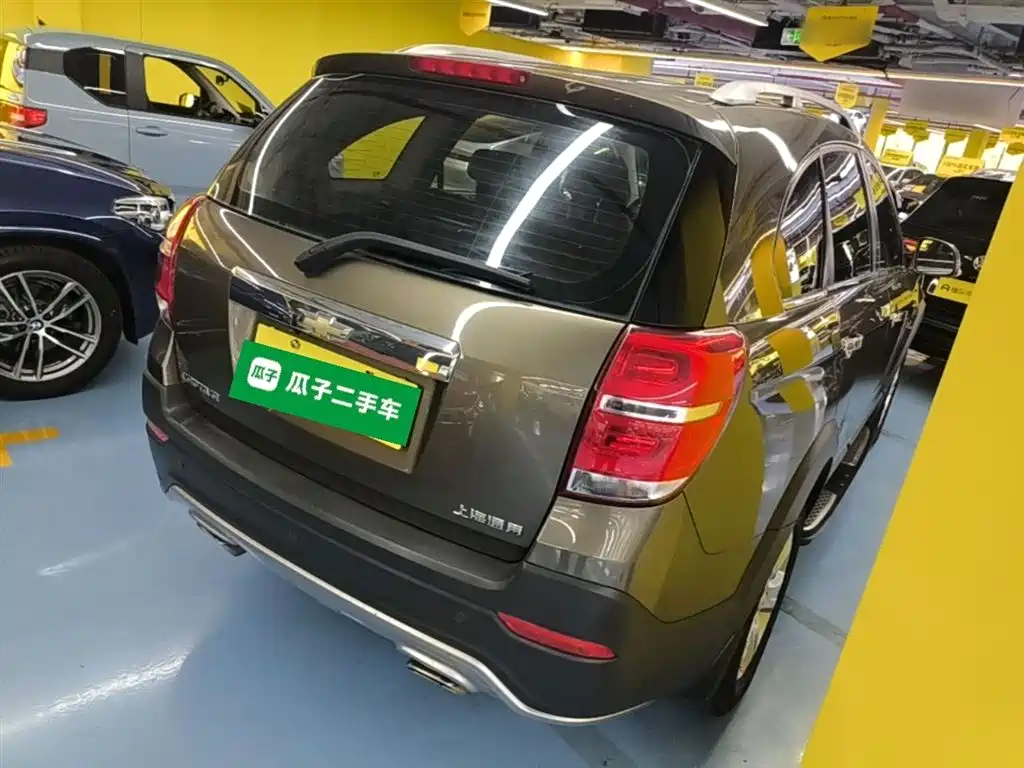 Chevrolet Captiva 2015 2.4L 2WD Urban Edition 7-seater фото 7