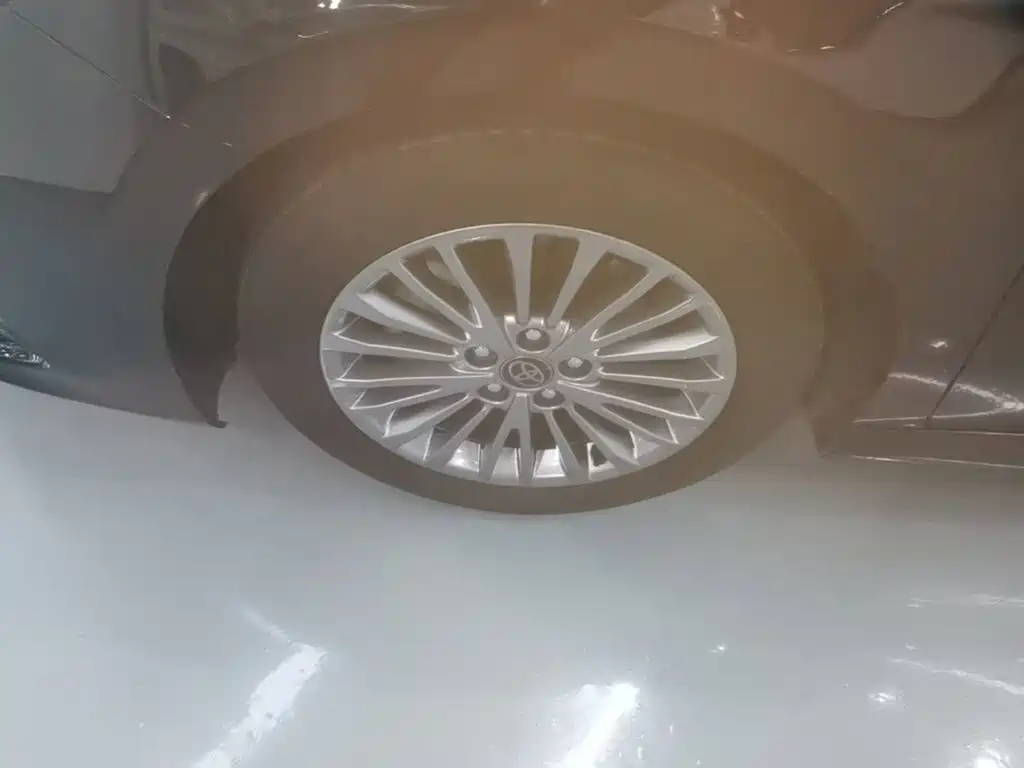 Toyota Camry 2025 2024 2.0GVP Luxury Edition