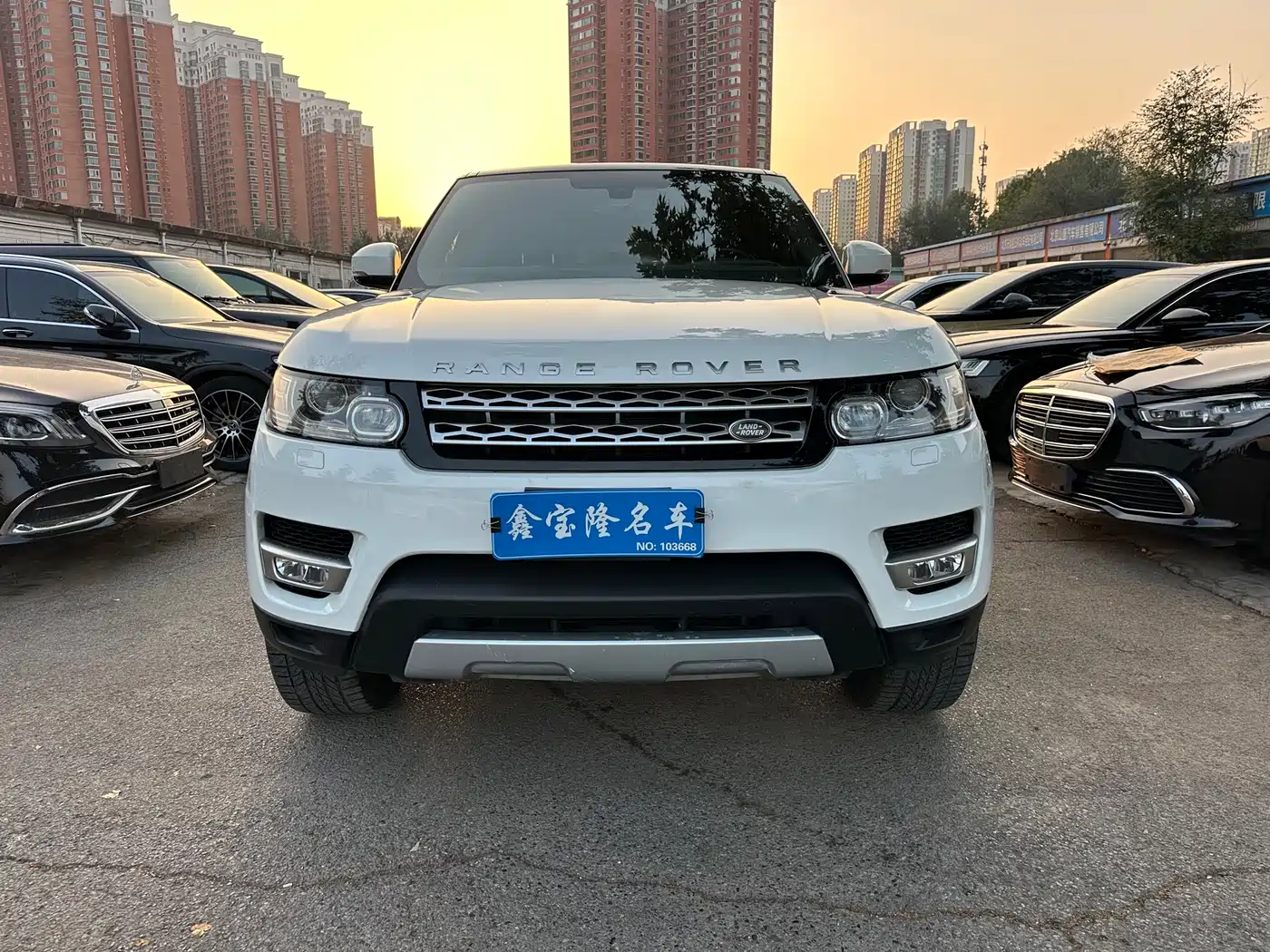 Land Rover Range Rover Sport 2016 Model 3.0 SC V6 HSE фото 2