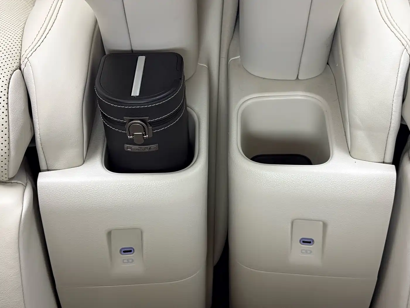 Lexus LM 2025 2023 500h 6-Seater Prestige Edition