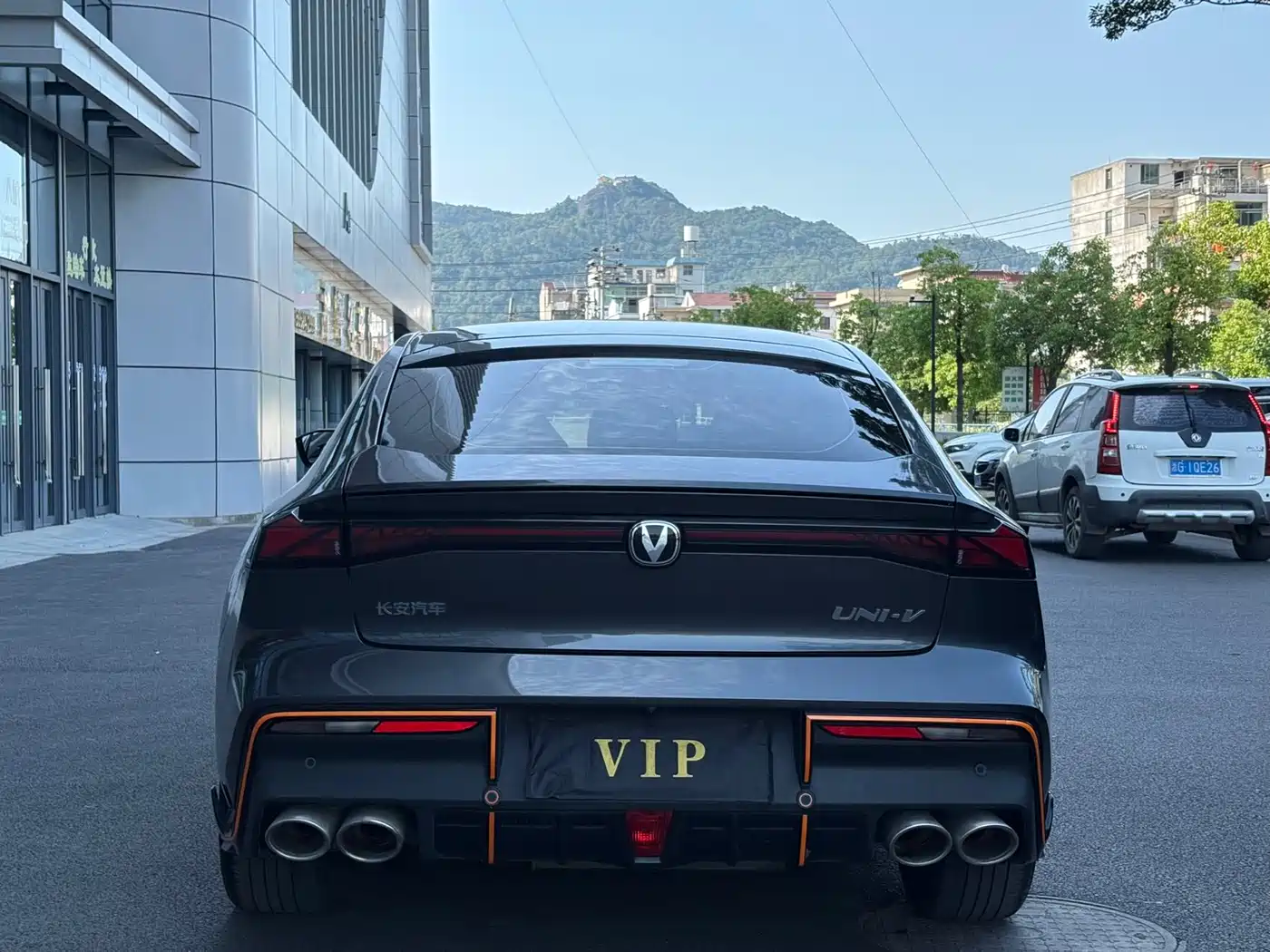 CHANGAN UNI-V