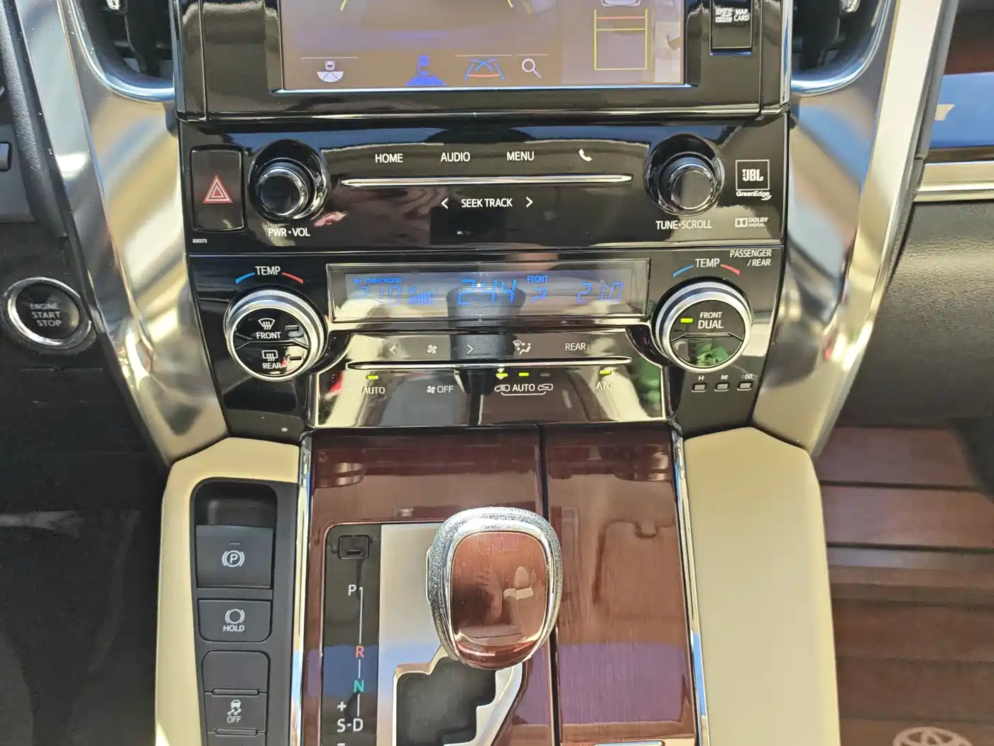 Toyota Alphard 2015 3.5L Luxury Edition фото 25