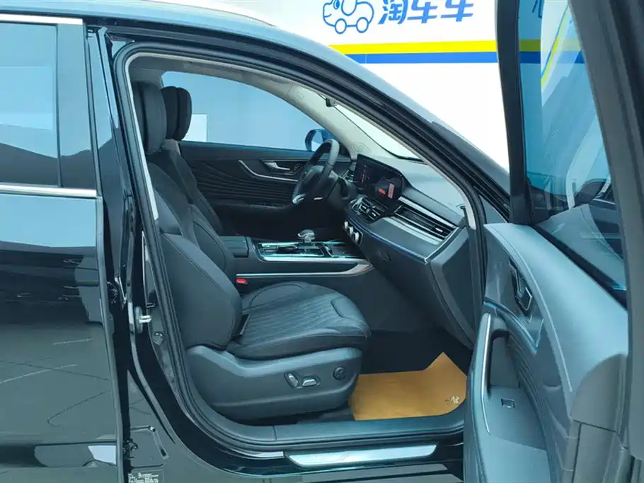 Hongqi HS5 2023 2.0T Flag Enjoy Pro Edition фото 8